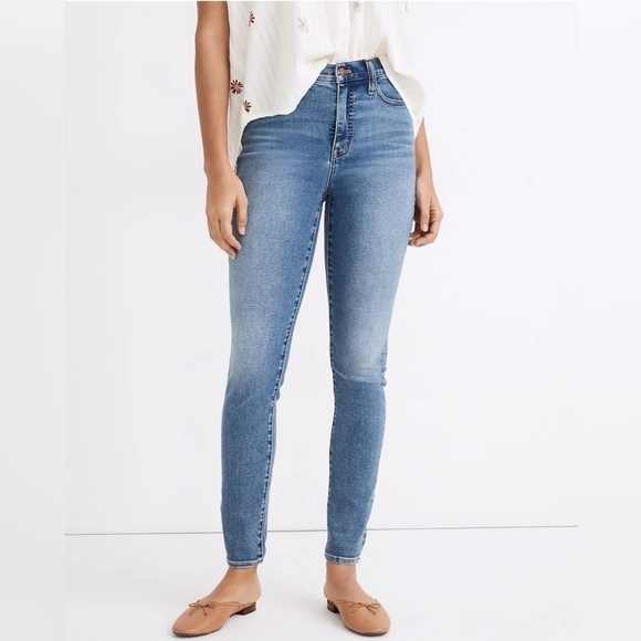 Madwell Petite 10" High-Rise Roadtripper Authentic‎ Jeans in Vinton Wash Size 26 - Picture 3 of 11